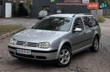 Универсал Volkswagen Golf 2001 в Чернигове