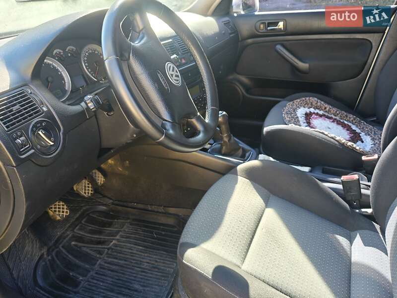 Универсал Volkswagen Golf 2004 в Умани фото 3 Универсал Volkswagen Golf 2004 в Умани