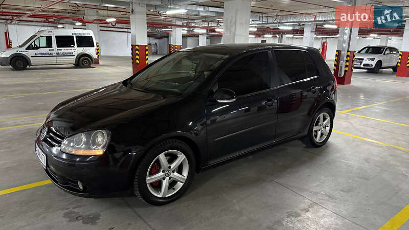 Хэтчбек Volkswagen Golf 2004 в Одессе фото Хэтчбек Volkswagen Golf 2004 в Одессе