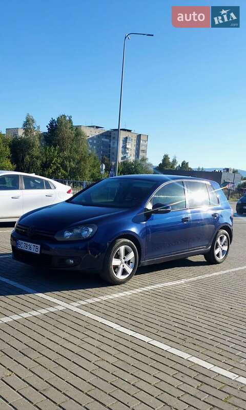 Хетчбек Volkswagen Golf 2010 в Дрогобичі