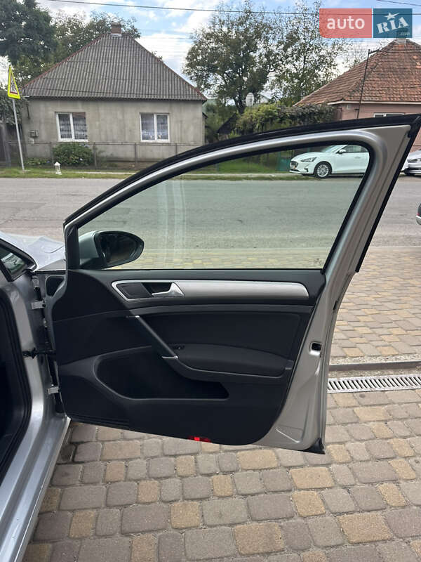 Універсал Volkswagen Golf 2014 в Сваляві фото 25 Універсал Volkswagen Golf 2014 в Сваляві