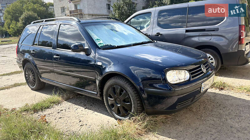Volkswagen Golf 2002