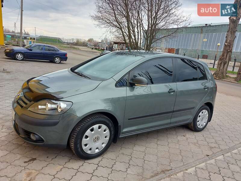 Хетчбек Volkswagen Golf 2007 в Каневі