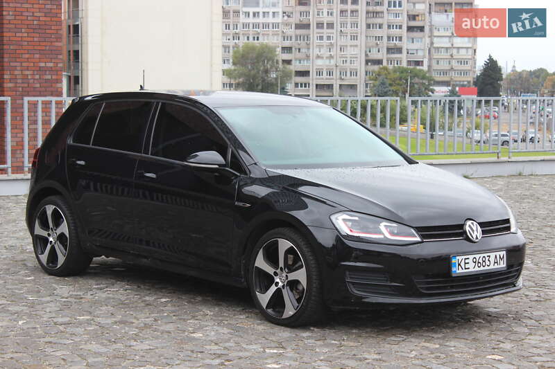 Volkswagen Golf 2014