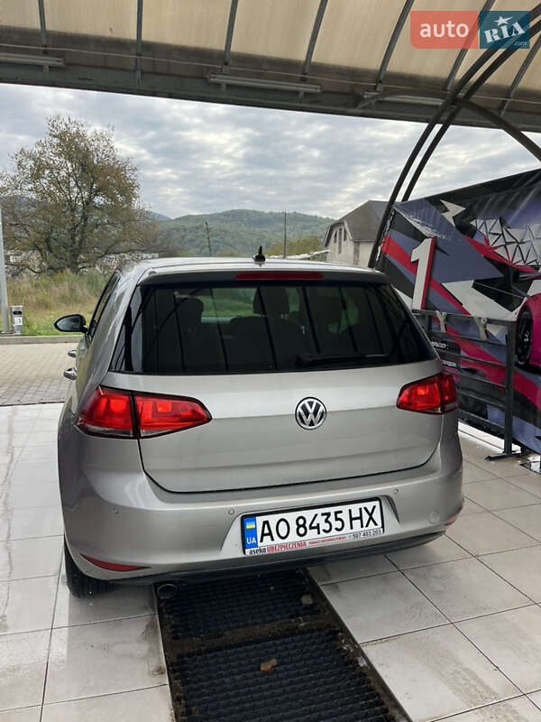 Хэтчбек Volkswagen Golf 2015 в Ужгороде фото 3 Хэтчбек Volkswagen Golf 2015 в Ужгороде