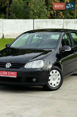 Хетчбек Volkswagen Golf 2006 в Луцьку