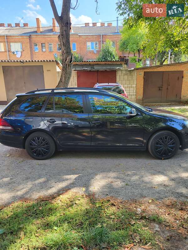 Универсал Volkswagen Golf 2010 в Виннице