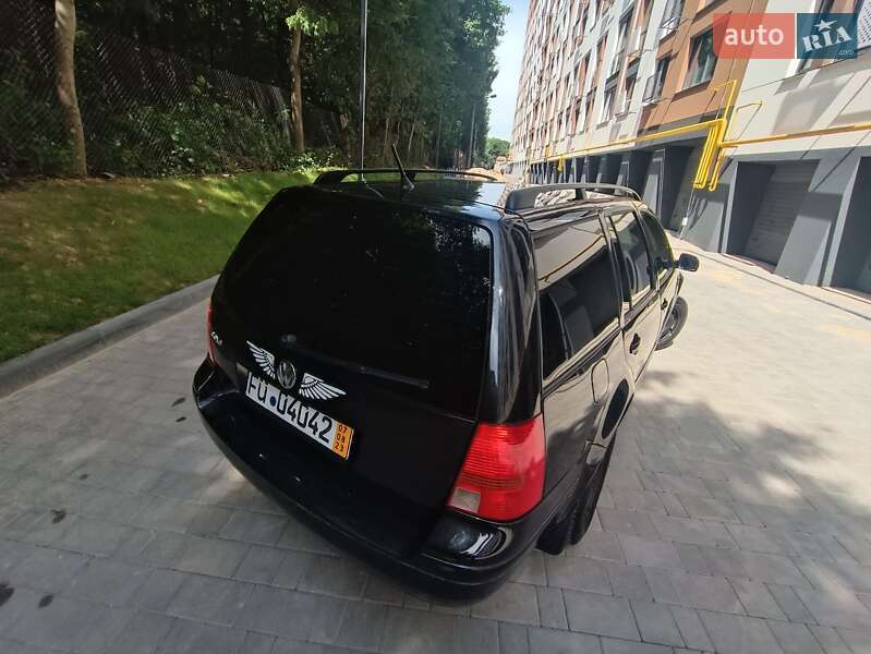 Універсал Volkswagen Golf 2002 в Вінниці