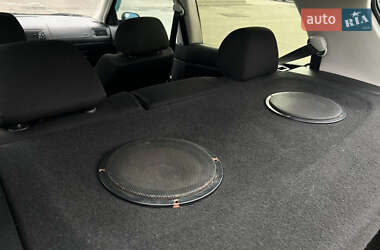 Хэтчбек Volkswagen Golf 1998 в 