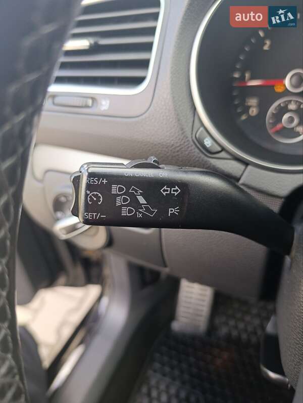 Универсал Volkswagen Golf 2012 в Киеве