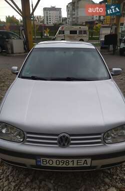 Хэтчбек Volkswagen Golf 2002 в Тернополе