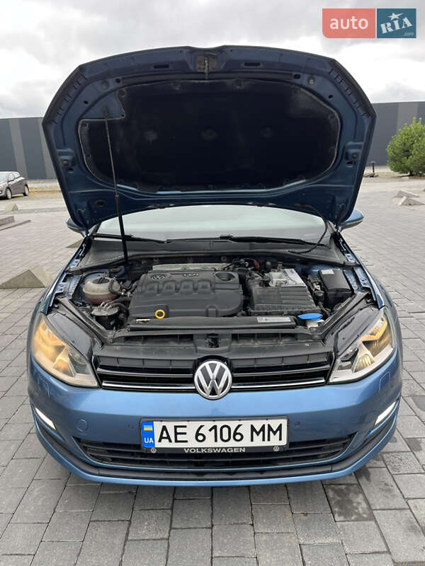 Хетчбек Volkswagen Golf 2013 в Хмельницькому фото 31 Хетчбек Volkswagen Golf 2013 в Хмельницькому