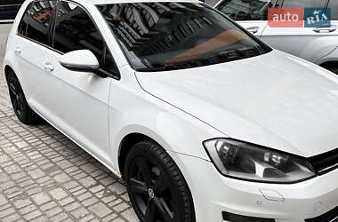 Хэтчбек Volkswagen Golf 2013 в Львове