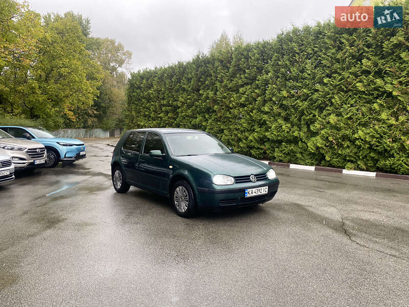 Volkswagen Golf 2000