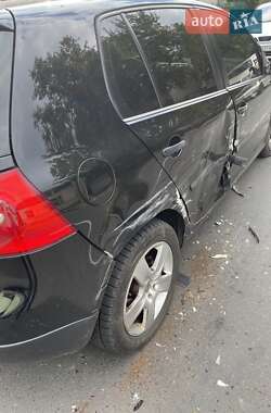 Хэтчбек Volkswagen Golf 2007 в Ужгороде