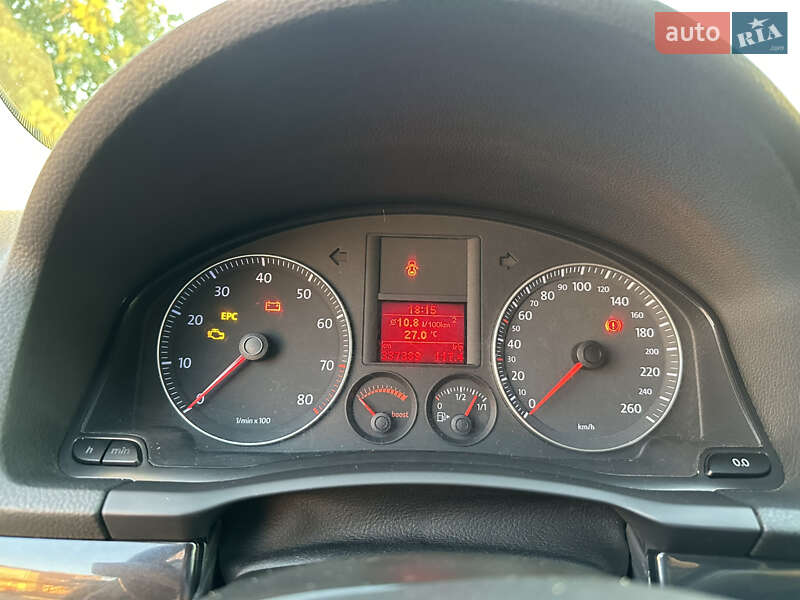 Хэтчбек Volkswagen Golf 2007 в Харькове