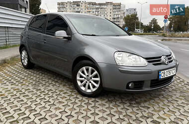 Хэтчбек Volkswagen Golf 2007 в Киеве