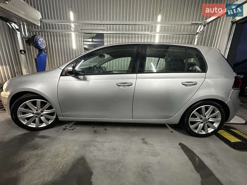 Хетчбек Volkswagen Golf 2009 в Умані фото 3 Хетчбек Volkswagen Golf 2009 в Умані