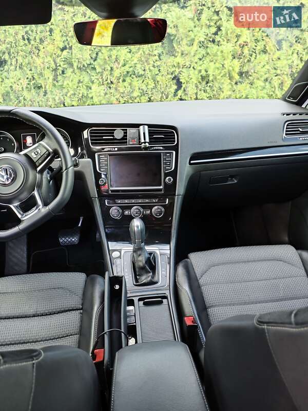 Volkswagen Golf 2016
