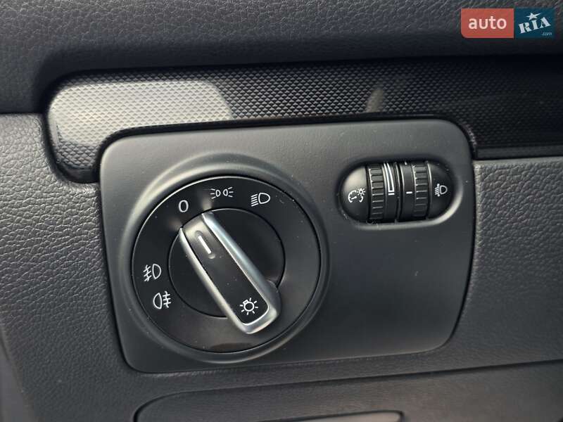 Універсал Volkswagen Golf 2010 в Тернополі