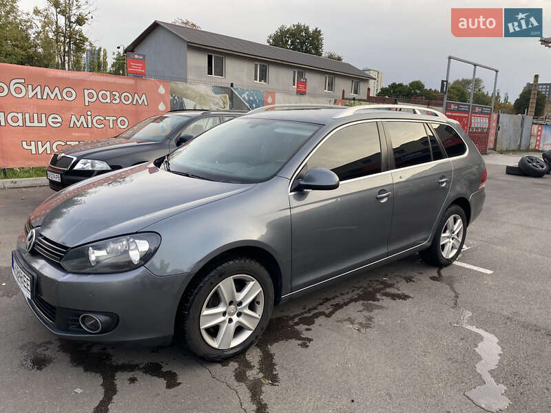 Універсал Volkswagen Golf 2010 в Києві