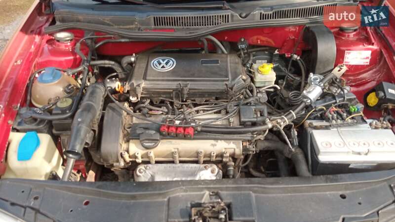 Хэтчбек Volkswagen Golf 1998 в Прилуках