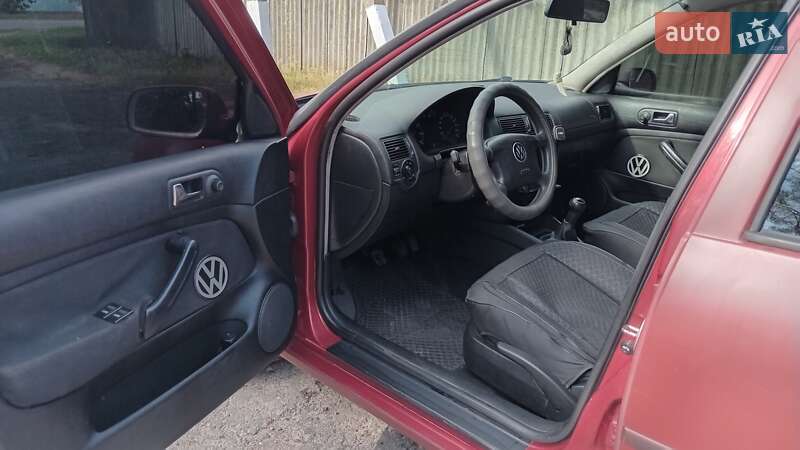 Хэтчбек Volkswagen Golf 1998 в Прилуках