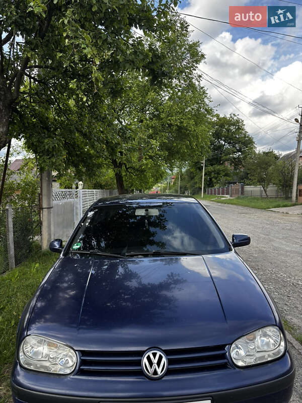 Volkswagen Golf 2002