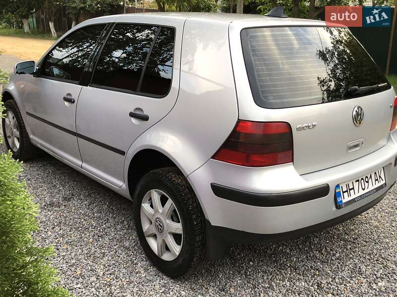 Volkswagen Golf 2000 Volkswagen Golf 2000