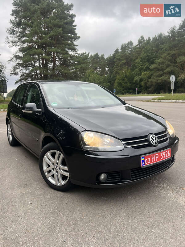 Хетчбек Volkswagen Golf 2008 в Рівному
