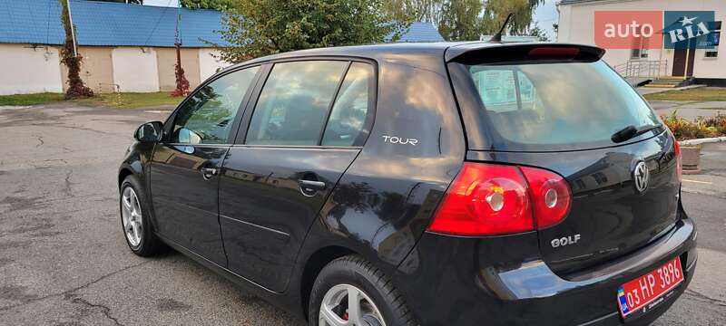 Хетчбек Volkswagen Golf 2007 в Лубнах