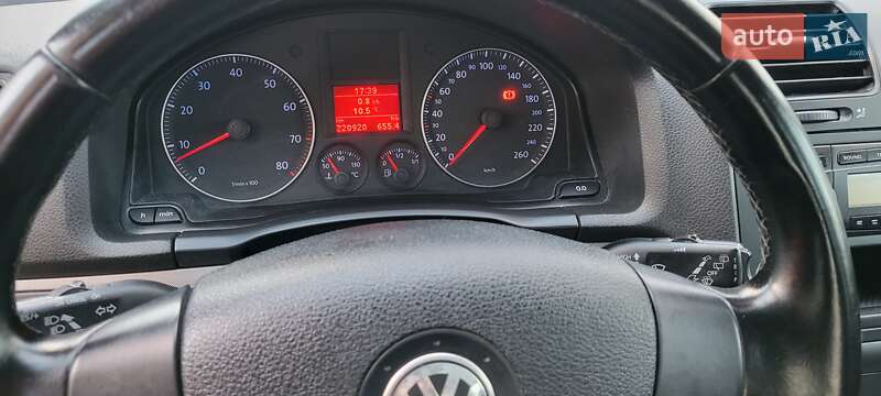 Хетчбек Volkswagen Golf 2007 в Лубнах