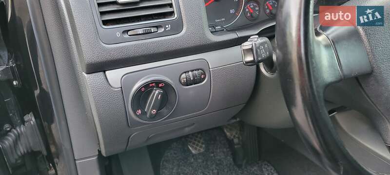 Хетчбек Volkswagen Golf 2007 в Лубнах