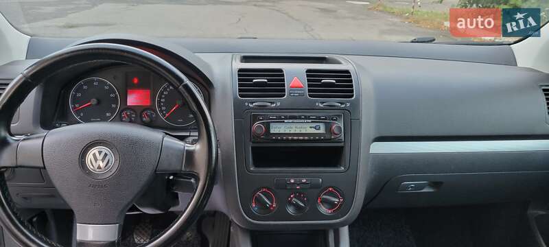 Хетчбек Volkswagen Golf 2007 в Лубнах