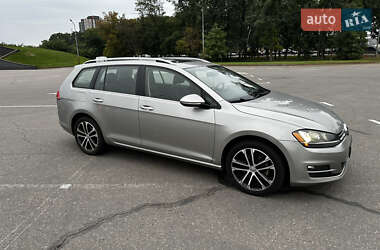 Универсал Volkswagen Golf 2015 в Киеве