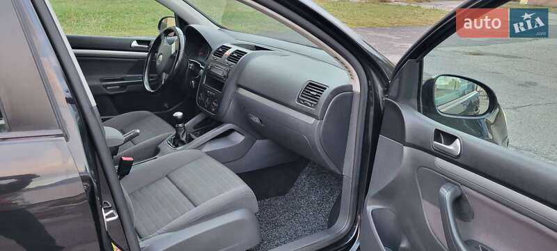 Хетчбек Volkswagen Golf 2007 в Лубнах