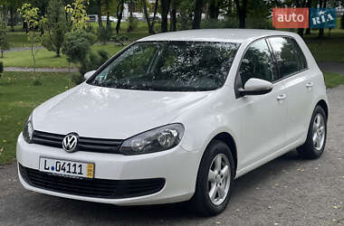 Хэтчбек Volkswagen Golf 2009 в Хмельницком