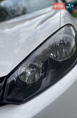 Хэтчбек Volkswagen Golf 2009 в 