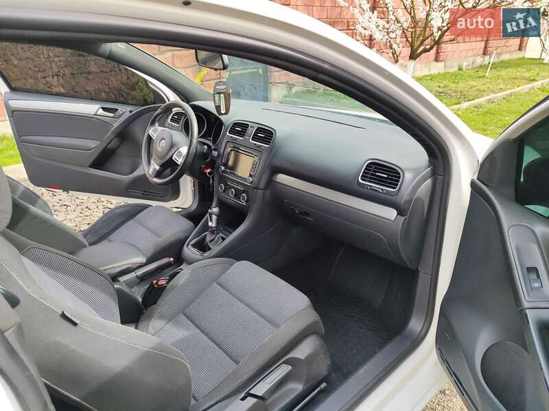 Хетчбек Volkswagen Golf 2011 в Ковелі