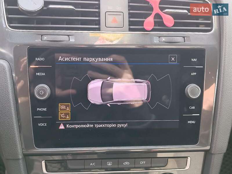 Універсал Volkswagen Golf 2019 в Харкові