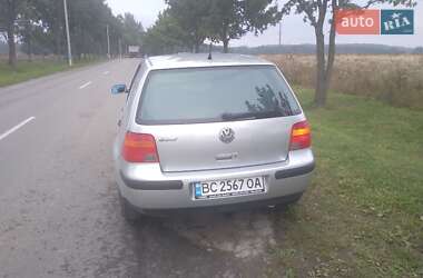 Хетчбек Volkswagen Golf 2001 в Львові