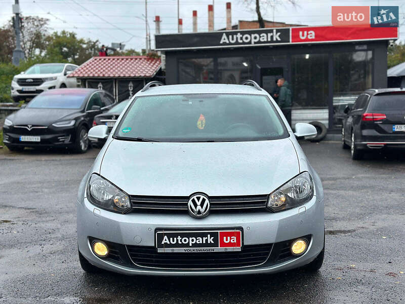 Універсал Volkswagen Golf 2010 в Вінниці