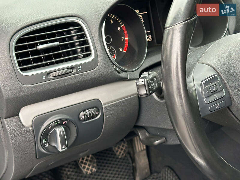 Універсал Volkswagen Golf 2010 в Вінниці