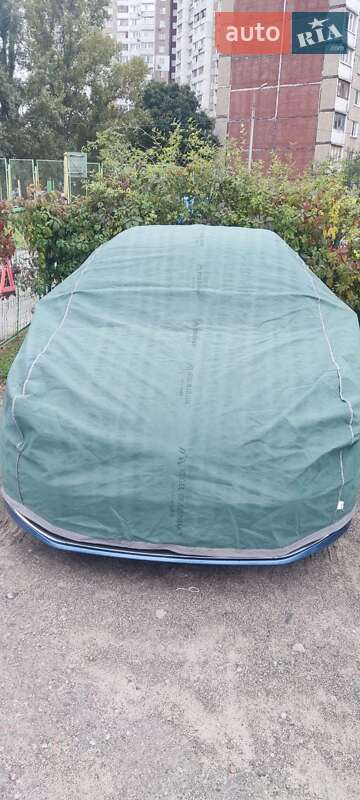 Хэтчбек Volkswagen Golf 2013 в Киеве