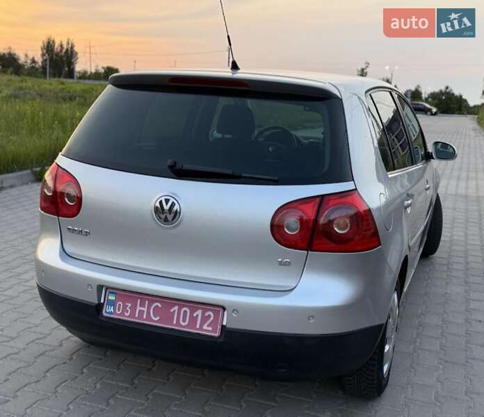 Хетчбек Volkswagen Golf 2007 в Чернігові