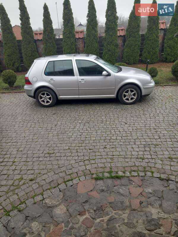 Volkswagen Golf 2001