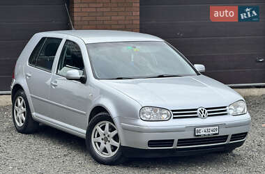 Хэтчбек Volkswagen Golf 2001 в Луцке