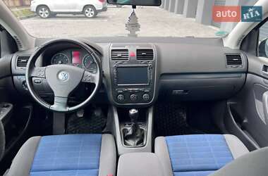 Хэтчбек Volkswagen Golf 2007 в Теплике