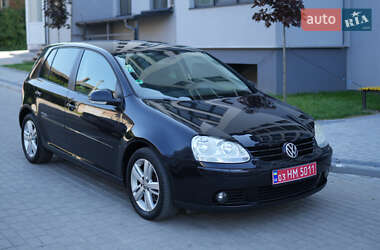 Хетчбек Volkswagen Golf 2009 в Дубні