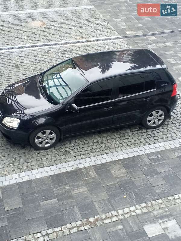 Хэтчбек Volkswagen Golf 2005 в Киеве фото 7 Хэтчбек Volkswagen Golf 2005 в Киеве